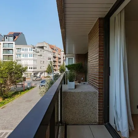Elegant Seaside Getaway In شقة *