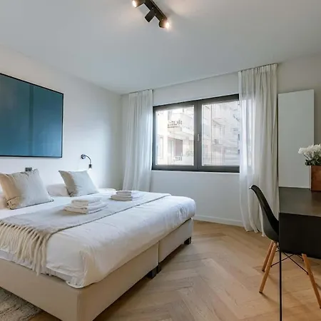 Appartamento Casiola - Elegant Seaside Getaway In *