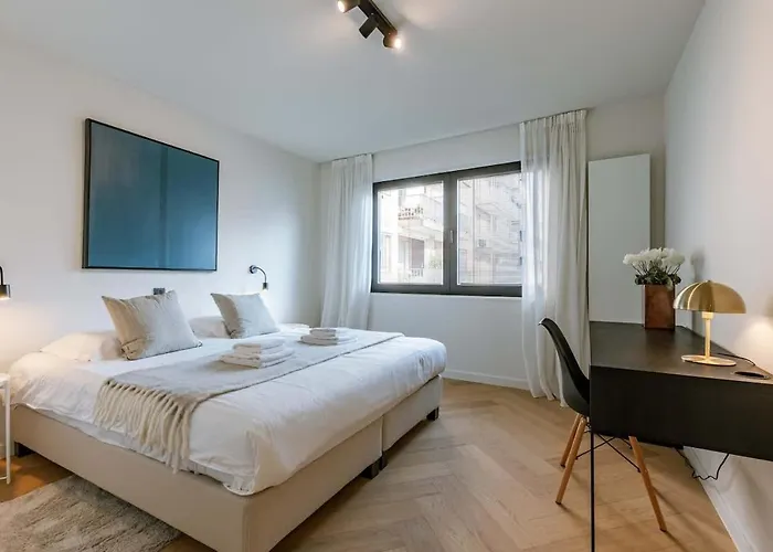 Appartamento Casiola - Elegant Seaside Getaway In *