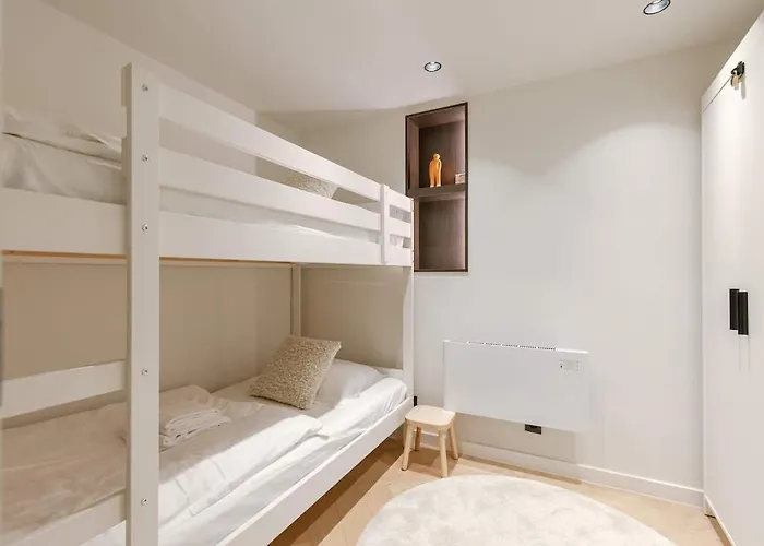 Appartamento Casiola - Elegant Seaside Getaway In *